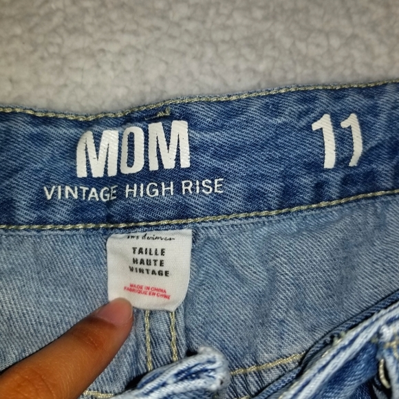 Sold Vintage Mom Jeans - Picture 6 of 6